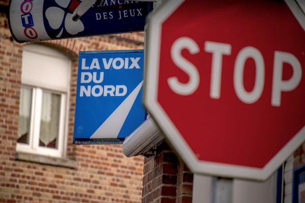 La Voix du Nord, visée par un plan social, a reçu le soutien d'une partie de la classe politique et de confrères locaux.