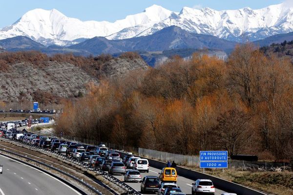 Bouchons au péage de La Saulce, le 22 décembre 2014. 