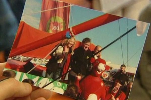 Les CE2-CM1 d'Ozanam ont rencontré le skipper aux Sables d'Olonne avant le départ.