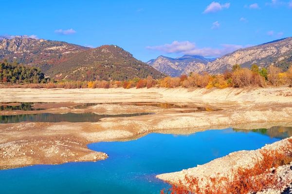 Le lac du Broc dans les Alpes-Maritimes le 27 décembre 2022.