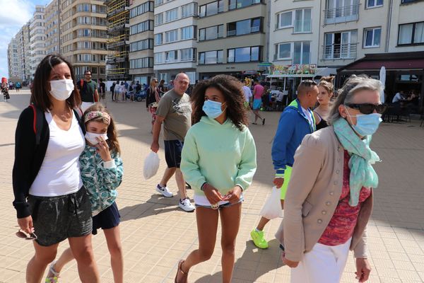 Belgique : masque obligatoire sur les digues et dans les villes commerçantes, les maires renforcent les mesures fédérales.