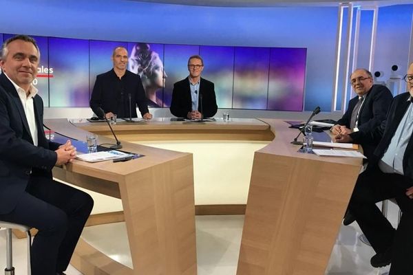 Michel Coste, Patrick Puigmal et Jean-Jacques Planes ont participé au débat sur l'élection municipale à Céret.