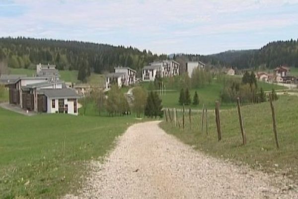 Le Village Vacances de Lamoura (Jura) restera une structure touristique.