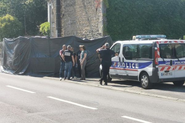 En Charente, un policier a tué un automobiliste dans la nuit de mardi à mercredi suite à un refus d'obtempérer.