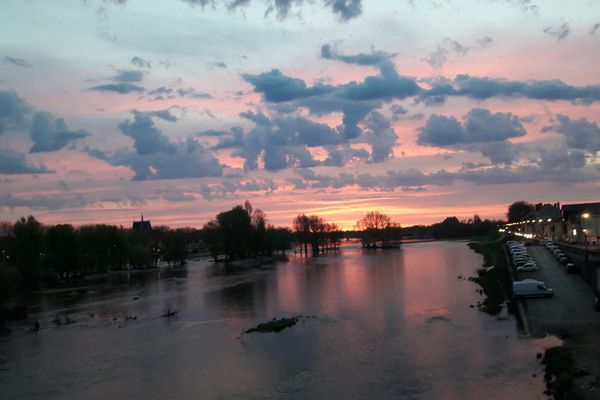 Lever du soleil Orléans