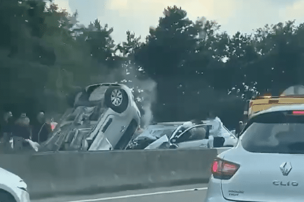 Le choc a été d'une rare violence sur l'autoroute urbaine à Reims ce vendredi 21 juin.