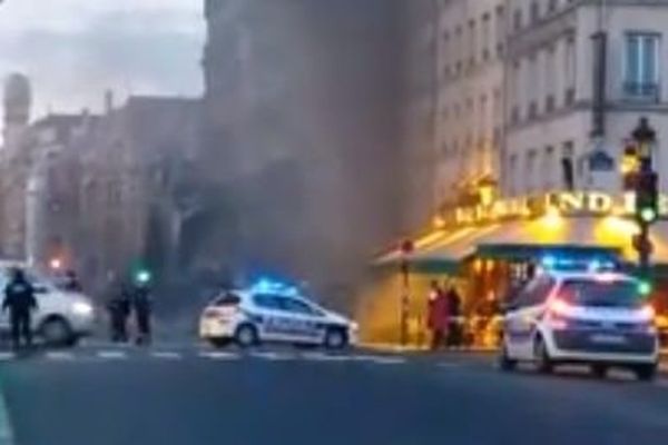 Un incendie s'est déclaré ce matin rue de la Huchette dans le 5ème arrondissement à Paris- 