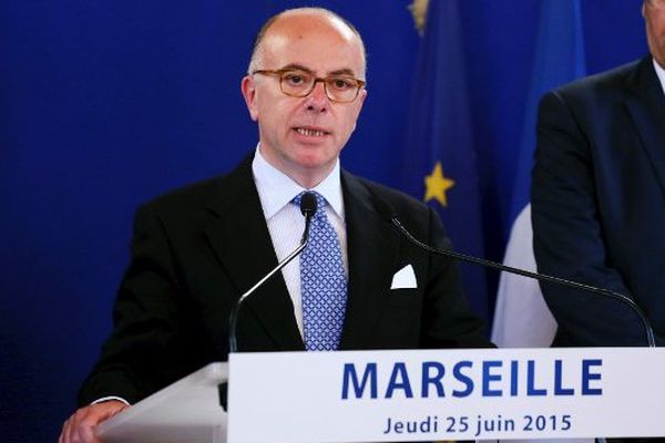 Bernard Cazeneuve lors d'une conférence de presse à Marseille ce jeudi.