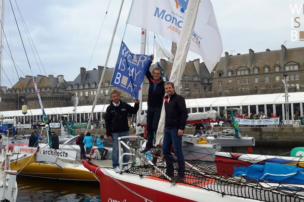 Olivier Trentesaux et Philippe Danckaeart ont inventé un textile qui permettent de lutter contre le mal de mer.