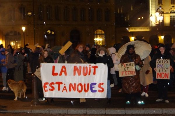 3ème édition de la marche nocturne féministe à Metz (Moselle).