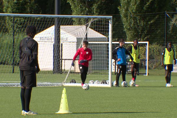 On retrouve beaucoup de très jeunes joueurs formés au club qui découvrent le haut niveau. Les objectifs ont été revus à la baisse, mais on reste plutôt confiant au club.