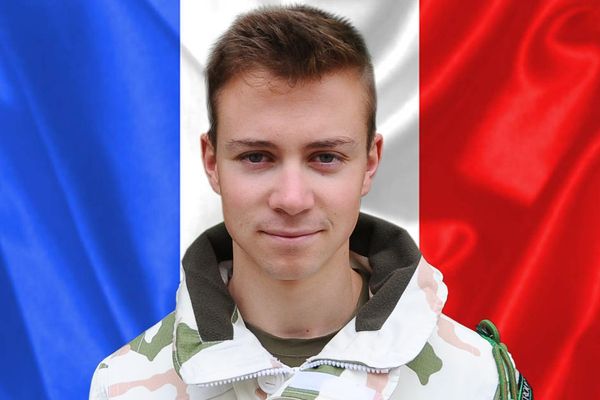 Lundi 25 novembre, treize militaires français de l’opération antijihadiste Barkhane sont morts au Mali. Antoine Serre, originaire du Puy-de-Dôme, figure parmi les victimes.