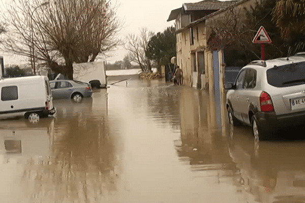 Inondations à St Louis de Monferrand en février 2014.