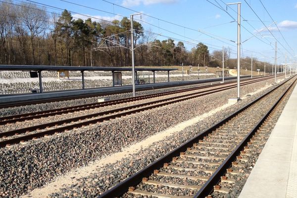 La LGV en gare d'Auxon