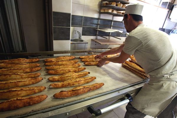 En Maine et Loire, les artisans boulangers interpellent le préfet sur le respect du jour de fermeture obligatoire dans la profession