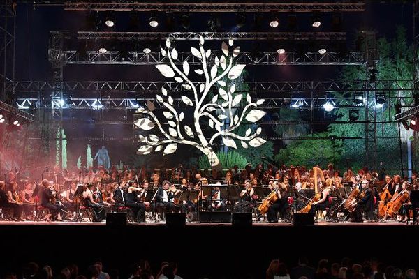 L'orchestre philharmonique de Nice ce 14 juillet 2017, à l'occasion d'une cérémonie empreinte d'une grande émotion.