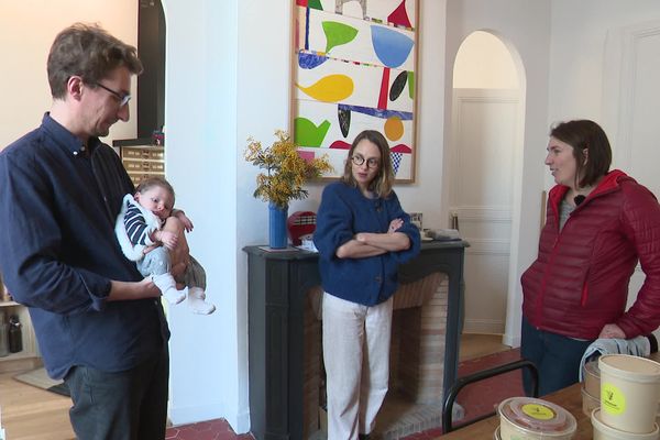 Mélanie Verrier, traiteur, prépare et livre des repas complets aux jeunes parents, pour les aider à vivre mieux les premières semaines qui suivent la naissance de leur enfant.