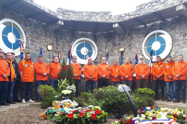 recueil au calvaire des marins en hommage 