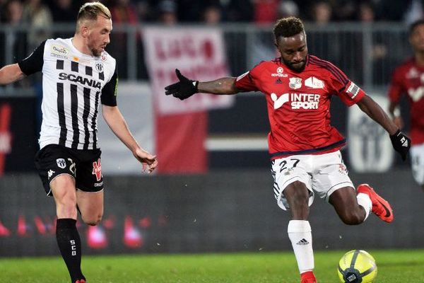 Le SCO d'Angers a maîtrisé son match du début à la fin face à une équipe amiénoise trop fragile.