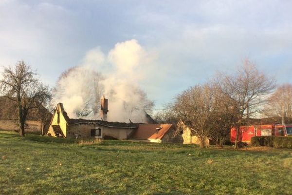 L'incendie s'est déclaré vers 7 heures du matin.