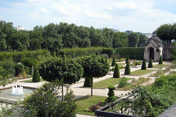 Le jardin de l’Évêché a été le théâtre d'une série d'agressions.