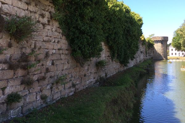 Les remparts de Guérande le 1er août 2017