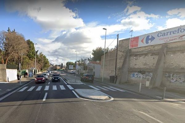 Vue Google Maps du boulevard Roland-Dorgelès, dans le 14ème arrondissement de Marseille, à proximité immédiate de l'endroit où a été renversée l'octogénaire. 