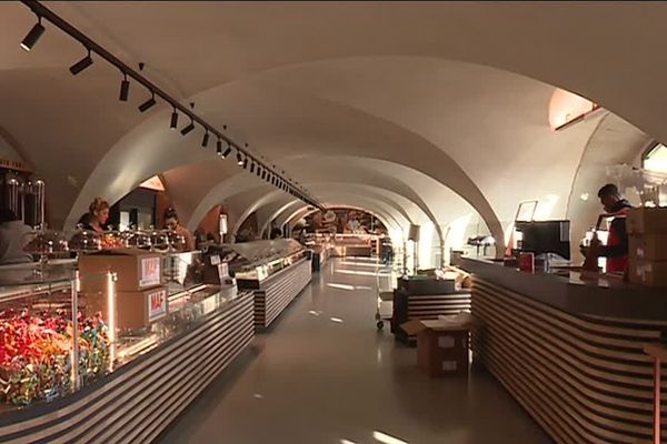 Lyon Les Halles Du Grand Hôtel Dieu Ont Ouvert 