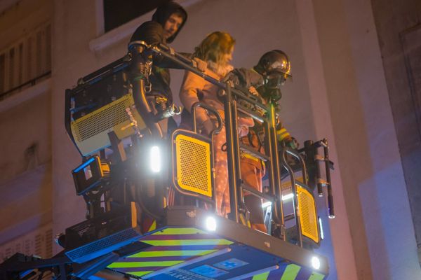 Incendie dans la cage d'escalier d'un immeuble du quartier de la Conception, 18 personnes ont été évacuées dont 8 ont été transportées à l'hôpital