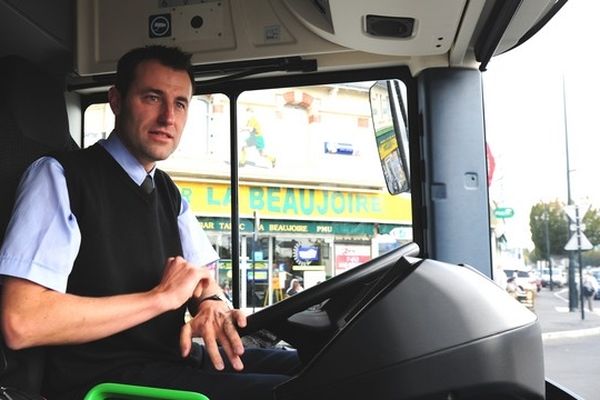 Sébastien conducteur du Chronobus inaugural C1