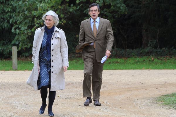 Pénélope et François Fillon lors d'une réception au château de Sablé-sur-Sarthe.