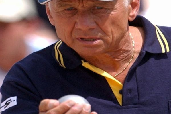 Daniel Voisin au championnat de France de pétanque à Dijon en juillet 2003