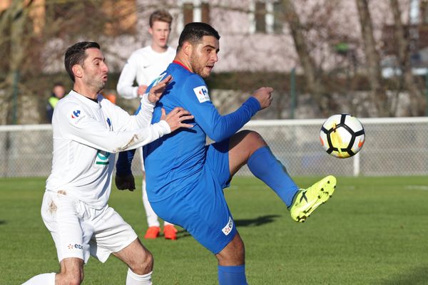 Illustration :  7e tour de la Coupe de France de football Still (en blanc) contre Saint Avold.