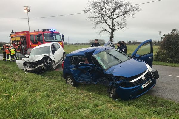 Cinq personnes ont été blessées lors de la collision à Saint-Méloir-des-Ondes