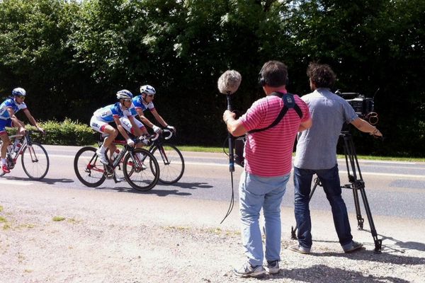 L'équipe de France 3 avec les 3 Mayennais de la FDJ : Pierre-Henri Lecuisinier, Arnaud Courteille et Anthony Geslin