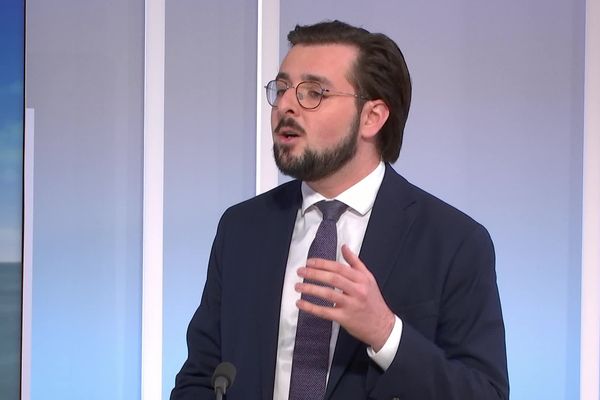 Le député de l’Eure Philippe Brun (PS) était l'invité de ICI 19/20 Normandie vendredi 16 février.