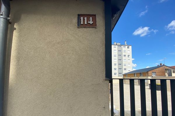 Les gendarmes ont investi le 114 de la rue de Preize à Troyes 