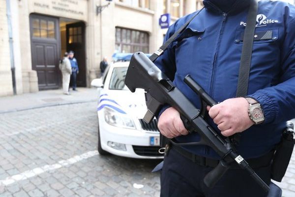 La police belge a mené de nouvelles perquisitions dans l'agglomération bruxelloise.