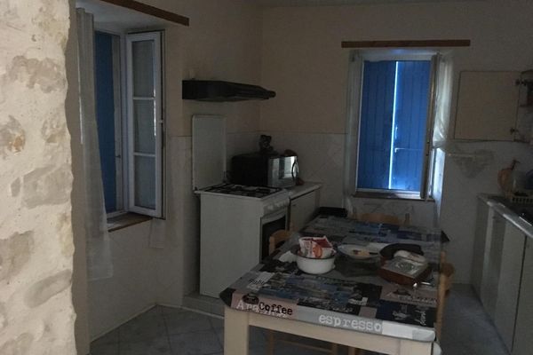 -Exclusif- Intérieur de la maison de Nieul-sur-Mer