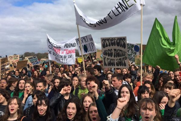 Lycéens et étudiants se sont mobilisés dans toue l'Aquitaine