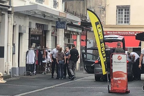 À Clermont-Ferrand, une dizaine de policiers était mobilisée pour interpeller un cambrioleur présumé