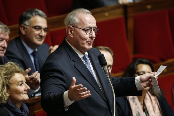 Maurice Leroy, démissionne de ses fonctions de conseiller départemental après avoir quitté l'Assemblée nationale en décembre. 