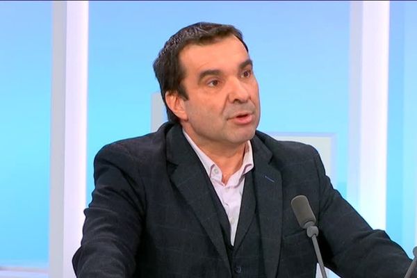 Richard Ramos invité politique de Rebecca Benbourek dans le 19/20 Centre-Val de Loire