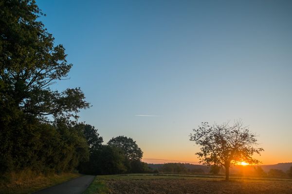 Lever de soleil sur la campagne du Doubs