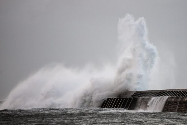 Importants risques de vagues de submersion dans le Finistère