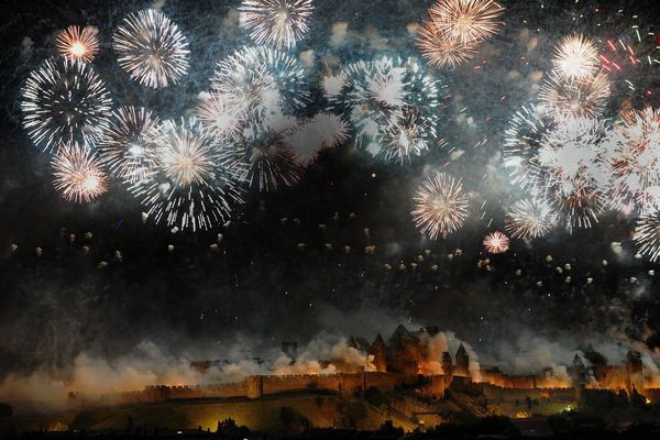 Embrasement de la Cité de Carcassonne (archive 14 juillet 2014)