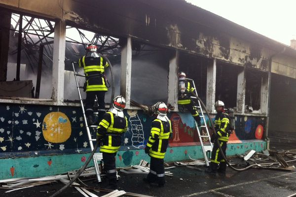 Incendie école Roizy (Ardennes) - 10/09/2013