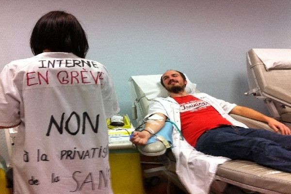 Ce matin, les internes donnaient leur sang à Toulouse