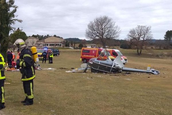 Un hélicoptère privé s'écrase près du Golf du Lubéron