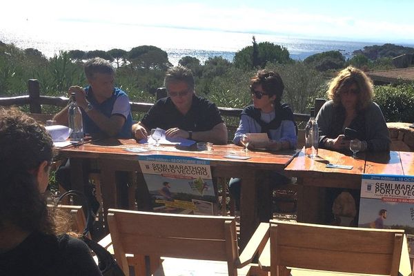 Les organisateurs du semi-marathon de Porto-Vecchio ont choisi un parcours allant du port de commerce de Porto-Vecchio à la Marina Santa Giulia. 